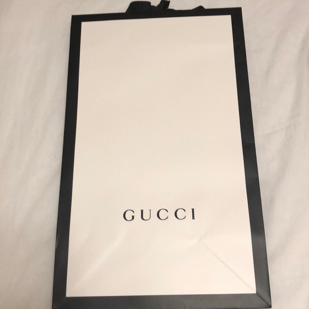 Gucci shopping bag
